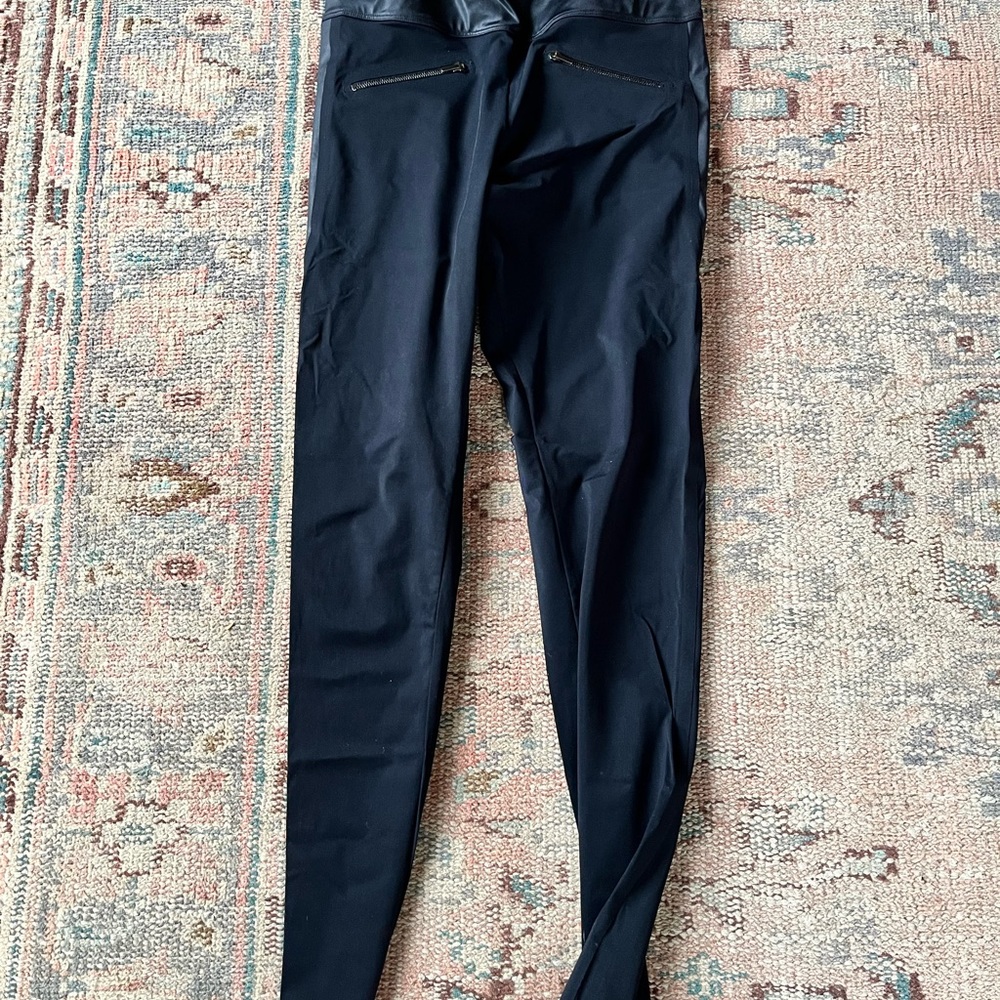 Aday Throw It Higher Legging, Small